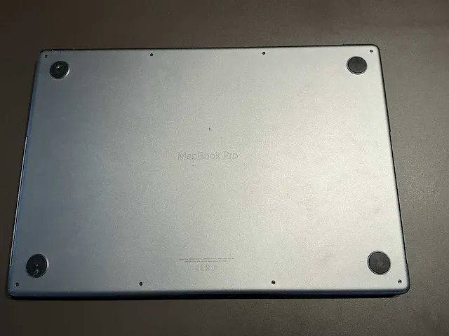 Apple macbook pro 16 inch (a2485) laptop - afbeelding 6 van  7