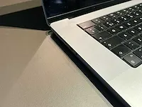 Apple macbook pro 16 inch (a2485) laptop - afbeelding 4 van  9