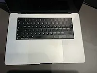 Apple macbook pro 16 inch (a2780) laptop - afbeelding 2 van  8