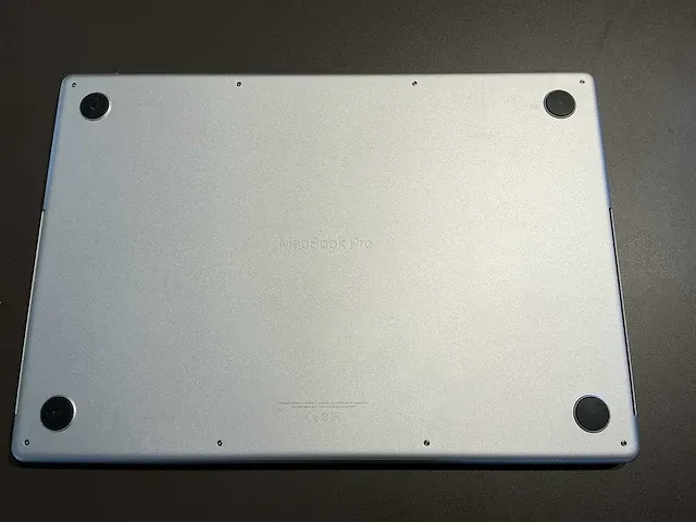 Apple macbook pro 16 inch (a2780) laptop - afbeelding 6 van  8