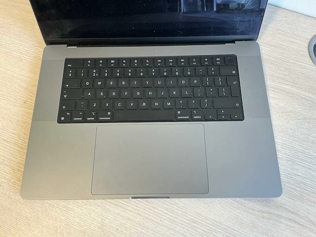 Apple macbook pro 16 inch m1 pro laptop - afbeelding 2 van  6