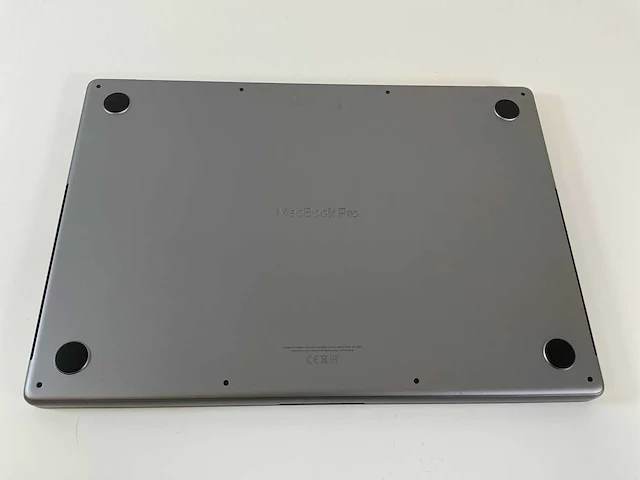 Apple macbook pro 16”, m1 pro, 16 gb ram, 500 gb nvme laptop - afbeelding 6 van  7