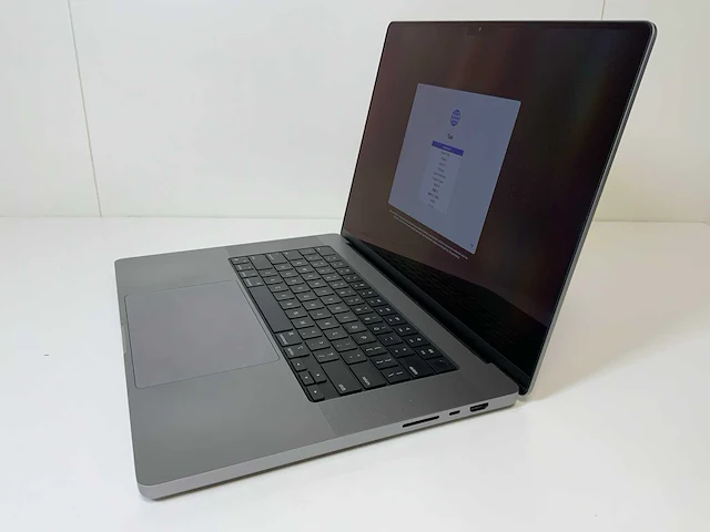 Apple macbook pro 16", m1 pro, 16 gb ram, 500 gb ssd laptop - afbeelding 2 van  7