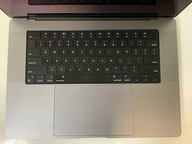 Apple macbook pro 16”, m1 pro, 16 gb ram, 500 gb ssd laptop - afbeelding 4 van  7