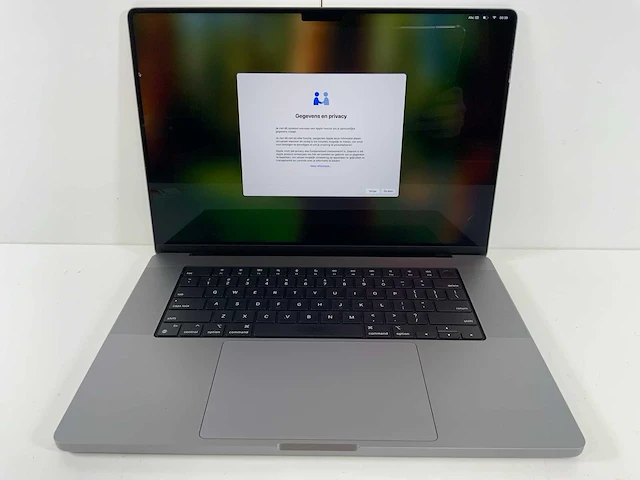 Apple macbook pro 16", m1 pro, 16 gb ram, 500 gb ssd laptop - afbeelding 1 van  7