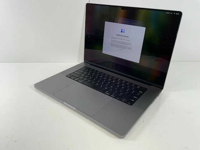 Apple macbook pro 16", m1 pro, 16 gb ram, 500 gb ssd laptop - afbeelding 3 van  7