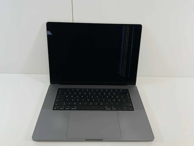 Apple macbook pro 16", m1 pro, 16 gb ram, 500 gb ssd laptop - afbeelding 1 van  7