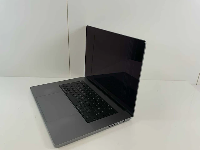 Apple macbook pro 16", m1 pro, 16 gb ram, 500 gb ssd laptop - afbeelding 3 van  7