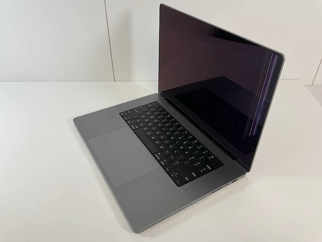 Apple macbook pro 16”, m1 pro, 16 gb ram, 512 gb nvme laptop - afbeelding 3 van  7