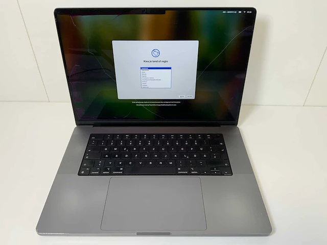Apple macbook pro 16”, m1 pro, 32 gb ram, 500 gb ssd laptop - afbeelding 1 van  9