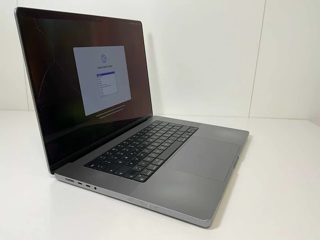 Apple macbook pro 16”, m1 pro, 32 gb ram, 500 gb ssd laptop - afbeelding 2 van  9