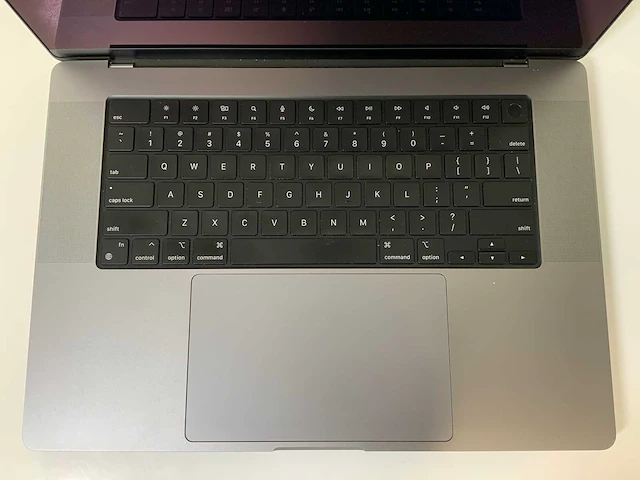Apple macbook pro 16”, m1 pro, 32 gb ram, 500 gb ssd laptop - afbeelding 4 van  7