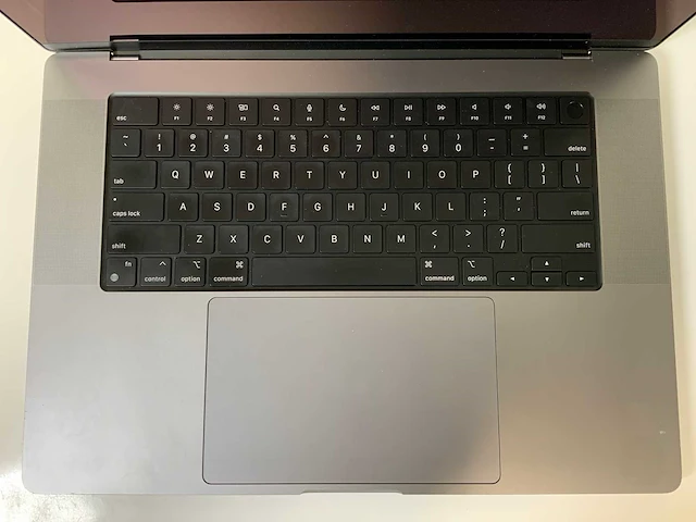 Apple macbook pro 16”, m1 pro, 32 gb ram, 500 gb ssd laptop - afbeelding 4 van  7