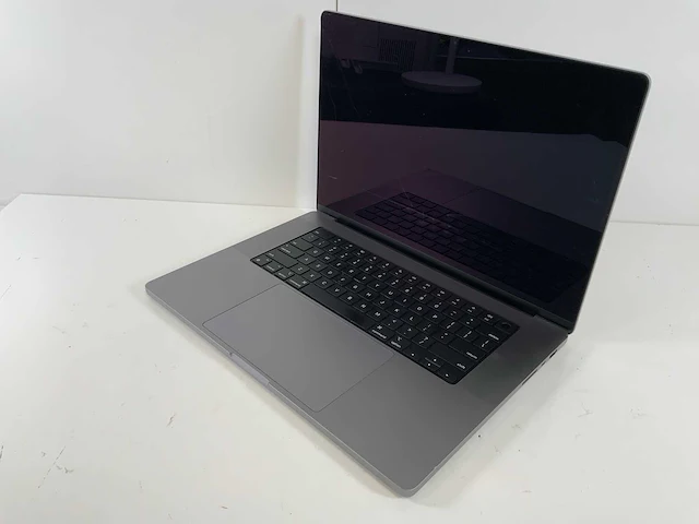 Apple macbook pro 16", m1 pro, 32 gb ram, 500 gb ssd laptop - afbeelding 3 van  8