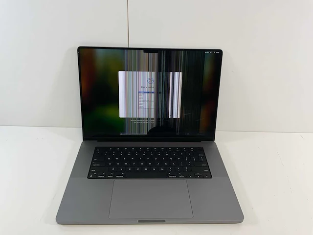 Apple macbook pro 16", m1 pro, 32 gb ram, 500 gb ssd laptop - afbeelding 1 van  7