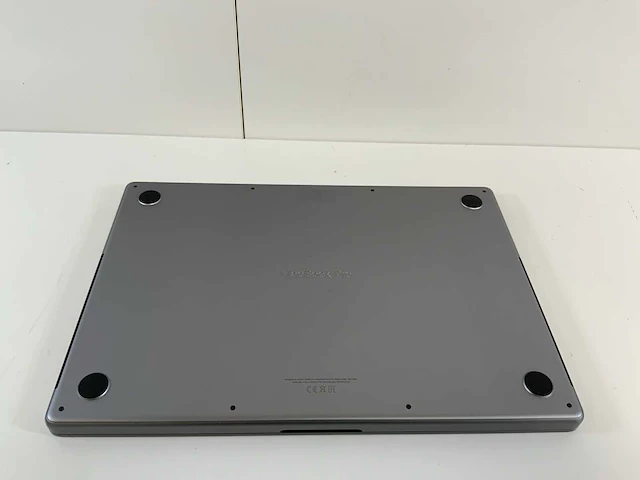 Apple macbook pro 16", m1 pro, 32 gb ram, 500 gb ssd laptop - afbeelding 6 van  7