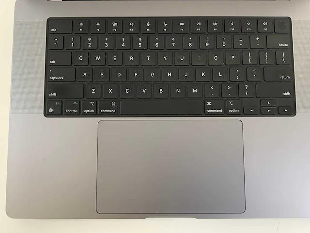 Apple macbook pro 16", m1 pro, 32 gb ram, 512 gb ssd laptop - afbeelding 4 van  7