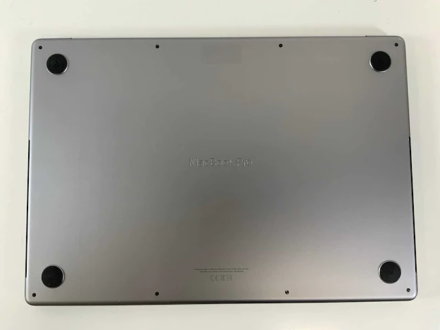 Apple macbook pro 16", m1 pro, 32 gb ram, 512 gb ssd laptop - afbeelding 6 van  7