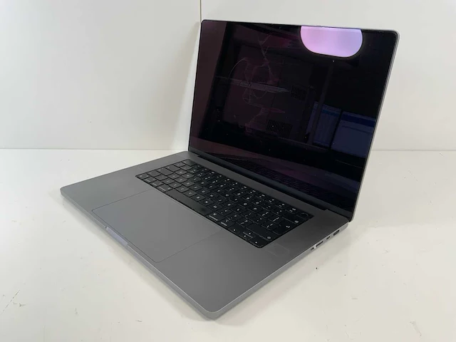Apple macbook pro 16", m1 pro, 32 gb ram, 512 gb ssd laptop - afbeelding 3 van  7