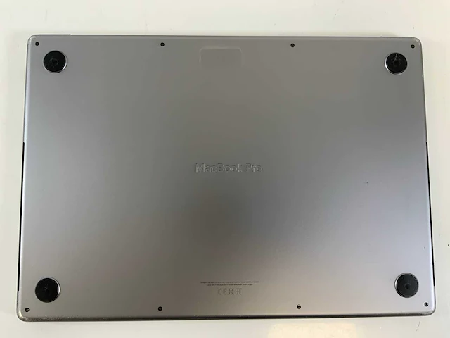 Apple macbook pro 16", m1 pro, 32 gb ram, 512 gb ssd laptop - afbeelding 6 van  7