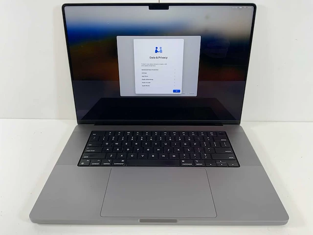Apple macbook pro 16", m1 pro, 32 gb ram, 512 gb ssd laptop - afbeelding 1 van  7