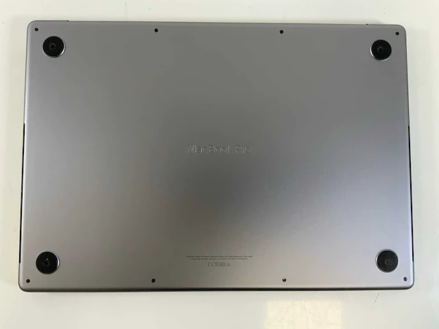Apple macbook pro 16", m1 pro, 32 gb ram, 512 gb ssd laptop - afbeelding 6 van  7