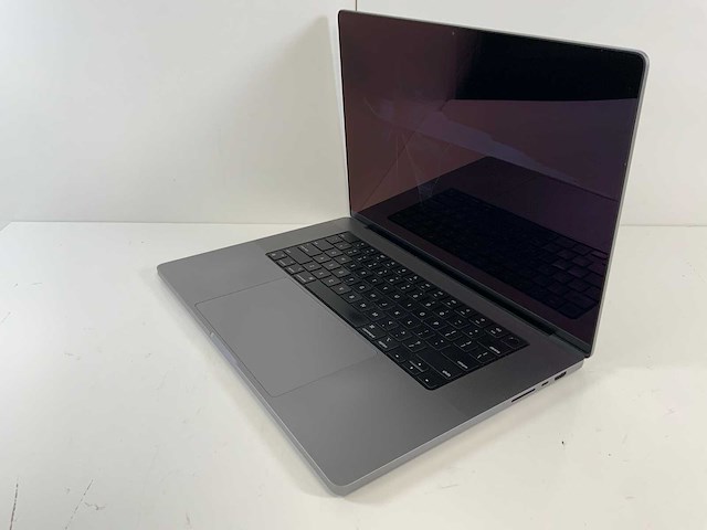 Apple macbook pro 16", m1 pro, 32 gb ram, 512 gb ssd laptop - afbeelding 3 van  7
