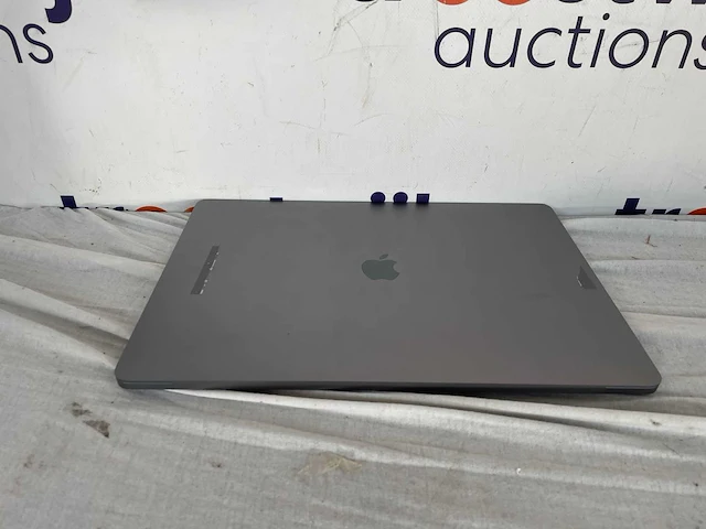 Apple macbook pro (2019) mvvj2fn/a - 16 inch - 512 gb - afbeelding 2 van  4