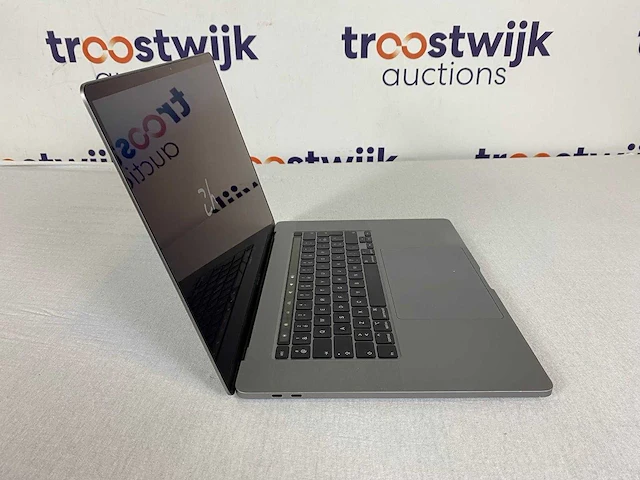 Apple macbook pro (2019) touchbar mvvk2fn/a - 16 inch - 1tb - space grey - afbeelding 3 van  8