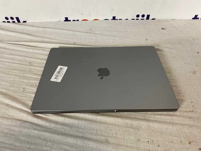 Apple macbook pro 2021 16" m1 pro 10 cor - afbeelding 2 van  3