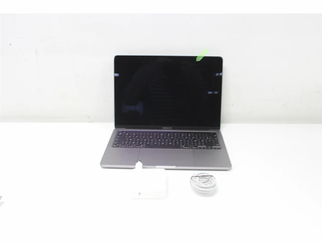 Apple macbook pro (2022) laptop mnej3fn/a 13.3 inch apple m2 512 gb spacegrijs azerty - afbeelding 3 van  4