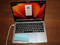 Apple macbook pro 3,1 ghz quad-core intel core i5. videokaart intel iris plus graphics 650 1536 mb. 8 gb r... - afbeelding 1 van  6