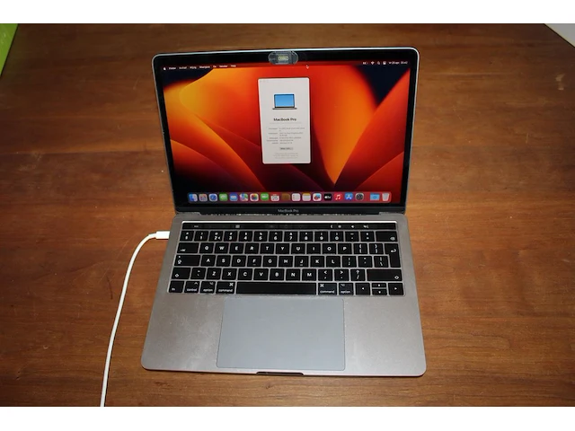 Apple macbook pro 3,1 ghz quad-core intel core i5. videokaart intel iris plus graphics 650 1536 mb. 8 gb r... - afbeelding 2 van  6