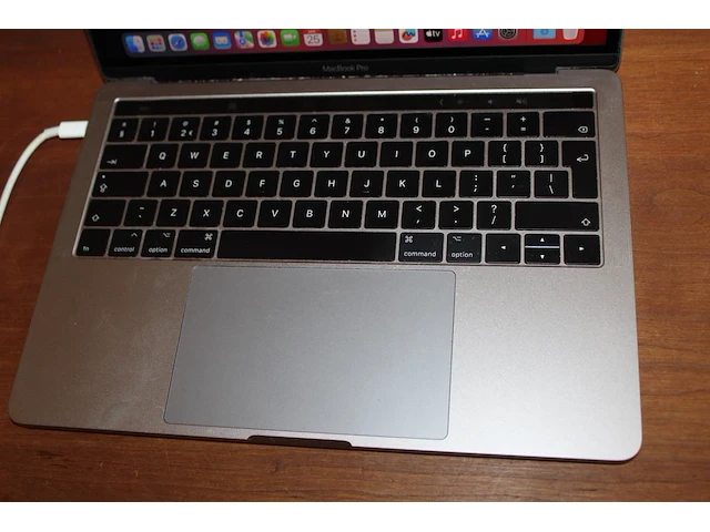 Apple macbook pro 3,1 ghz quad-core intel core i5. videokaart intel iris plus graphics 650 1536 mb. 8 gb r... - afbeelding 5 van  6