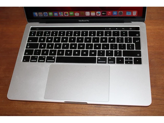 Apple macbook pro 3,1 ghz quad-core intel core i5. videokaart intel iris plus graphics 650 1536 mb. 8 gb r... - afbeelding 6 van  7