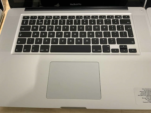 Apple macbook pro a1286 laptop (2x) - afbeelding 2 van  8