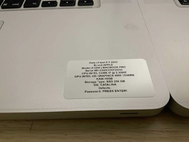 Apple macbook pro a1286 laptop (2x) - afbeelding 3 van  8