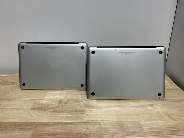 Apple macbook pro a1286 laptop (2x) - afbeelding 8 van  8