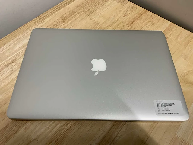Apple macbook pro a1398(i7) laptop (2x) - afbeelding 6 van  9