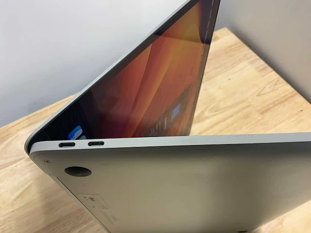 Apple macbook pro a1708 laptop - afbeelding 5 van  6