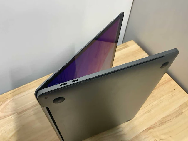 Apple macbook pro a1989 desktop - afbeelding 7 van  7
