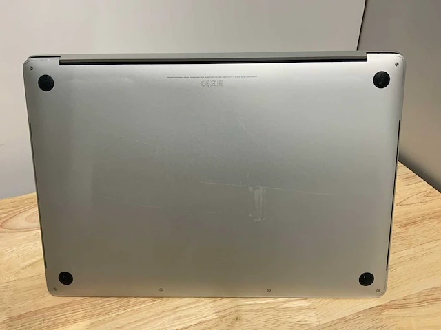 Apple macbook pro a1990 laptop - afbeelding 2 van  10