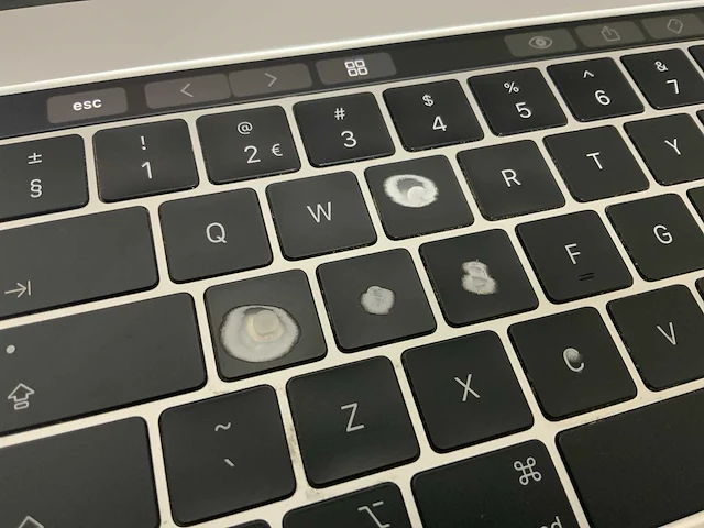 Apple macbook pro a1990 laptop - afbeelding 4 van  10