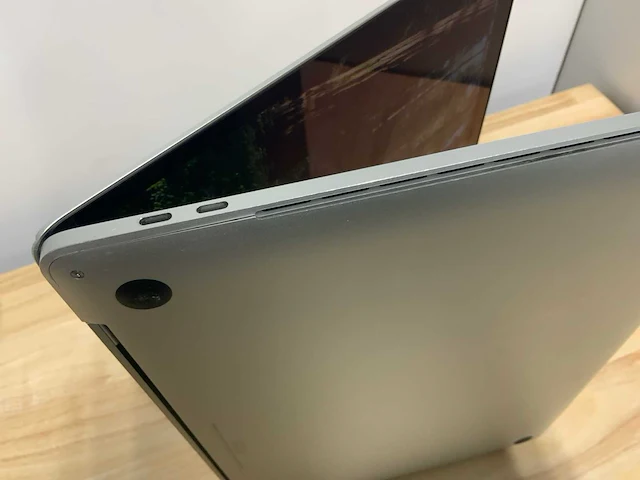 Apple macbook pro a1990 laptop - afbeelding 10 van  10