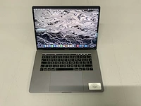 Apple macbook pro a1990(i7) laptop