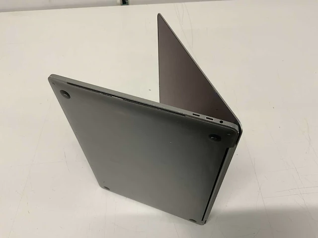 Apple macbook pro a1990(i7) laptop - afbeelding 6 van  7