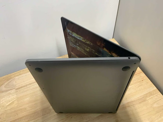 Apple macbook pro a2289 laptop - afbeelding 4 van  6