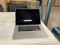 Apple macbook pro laptop - afbeelding 2 van  2