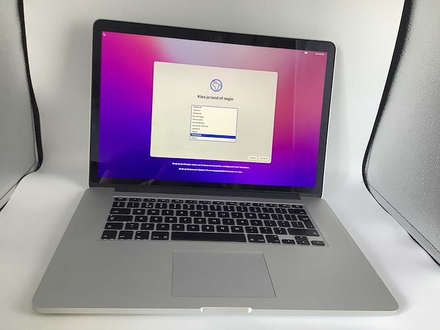 Apple macbook pro laptop - afbeelding 2 van  5