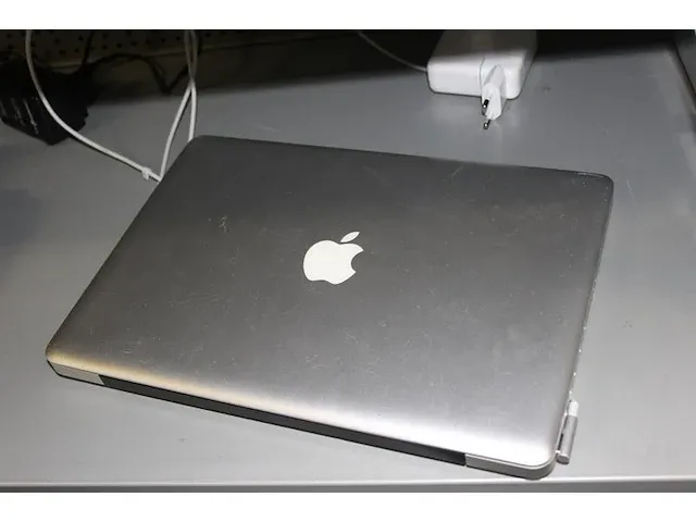 Apple macbook pro t.b.v. onderdelen. start niet goed op - afbeelding 2 van  2